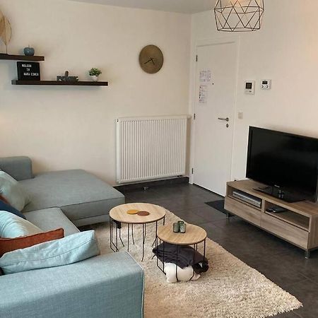 Vakantieverblijf 'Mara Cinco' Met Ruim Terras In Oostende Daire Dış mekan fotoğraf